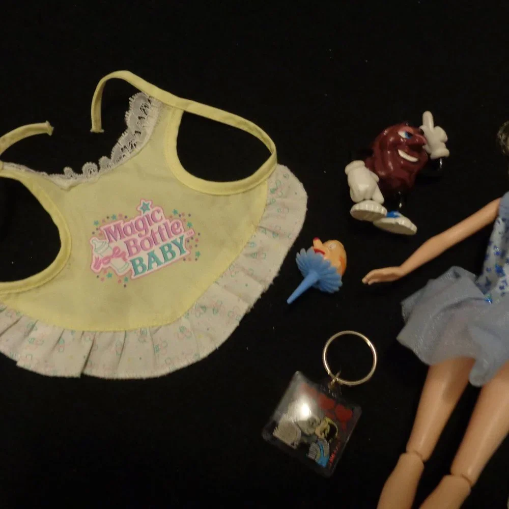 RETRO DISNEY BARBIE DOLL STUFF & TOYS LOT